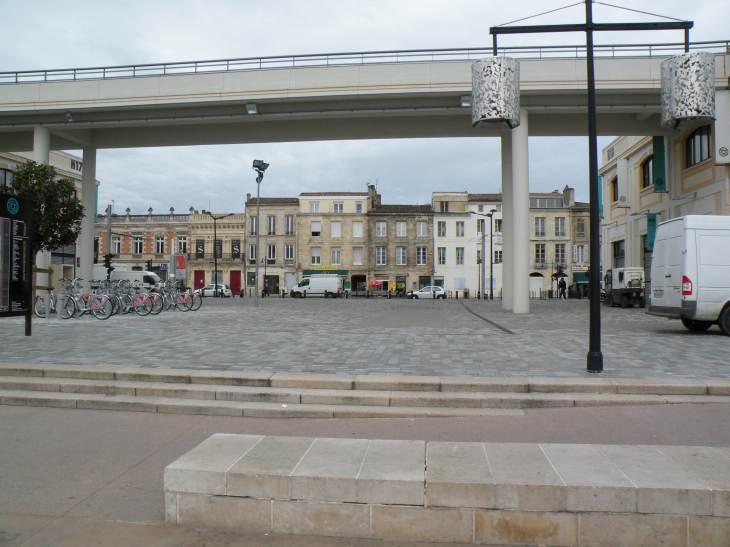  façades, quai des Chartrons